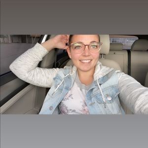 Meet your Posher, Gabriella